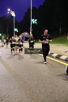 Runner Photo 4290693