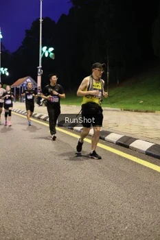 Runner Photo 4290695