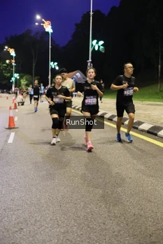 Runner Photo 4290704