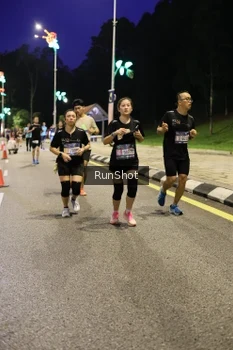 Runner Photo 4290711