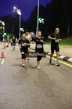 Runner Photo 4290721