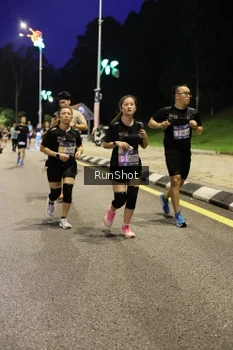 Runner Photo 4290724