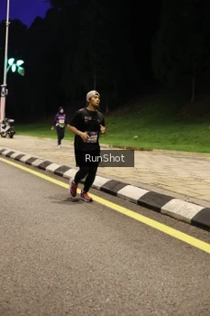 Runner Photo 4290725