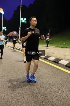 Runner Photo 4290743
