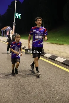 Runner Photo 4290782