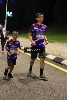 Runner Photo 4290783