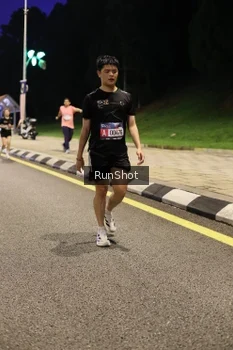 Runner Photo 4290799
