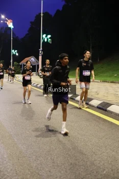 Runner Photo 4290818