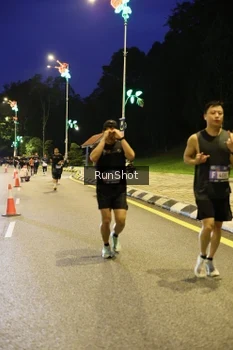 Runner Photo 4290856