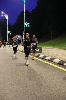 Runner Photo 4290872