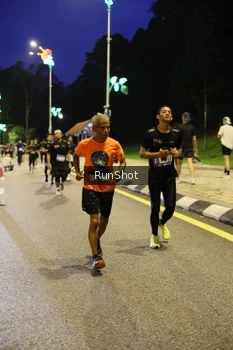 Runner Photo 4290916
