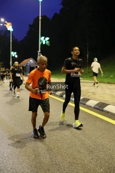 Runner Photo 4290926