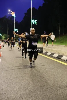 Runner Photo 4290941