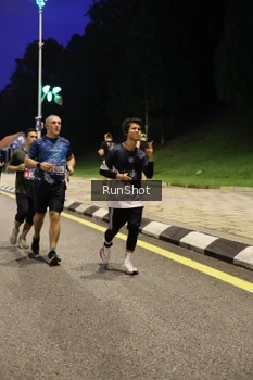 Runner Photo 4290959