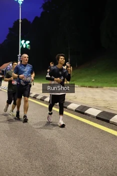 Runner Photo 4290965