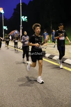 Runner Photo 4290996