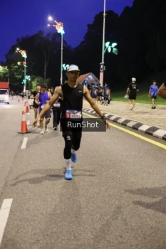 Runner Photo 4291104