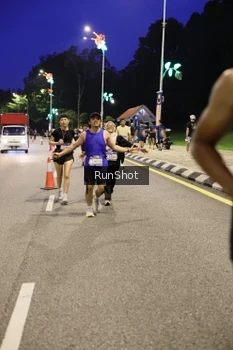 Runner Photo 4291105