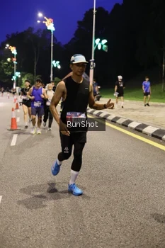 Runner Photo 4291111