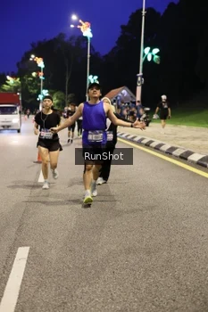 Runner Photo 4291118