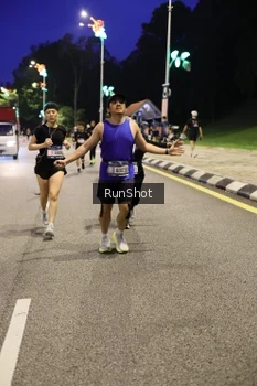 Runner Photo 4291119