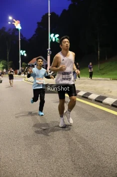 Runner Photo 4291215