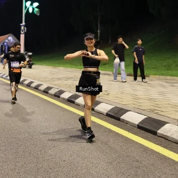 Runner Photo 4291300