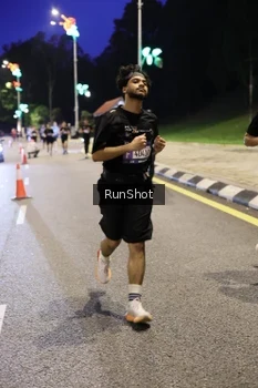 Runner Photo 4291331