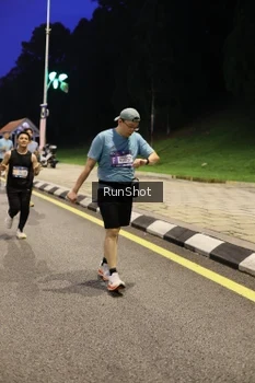 Runner Photo 4291336