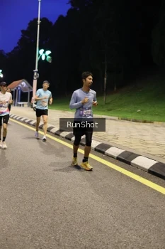 Runner Photo 4291344