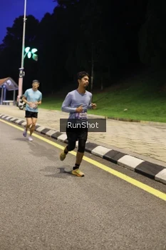 Runner Photo 4291349
