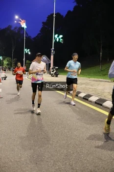 Runner Photo 4291360