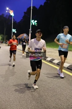 Runner Photo 4291364