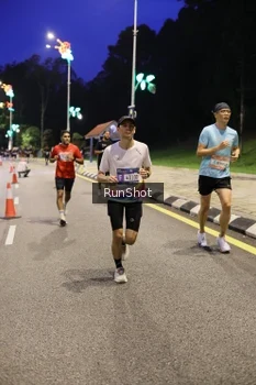 Runner Photo 4291367