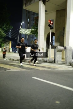 Runner Photo 4291369