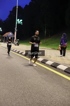 Runner Photo 4291376