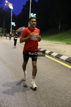 Runner Photo 4291377