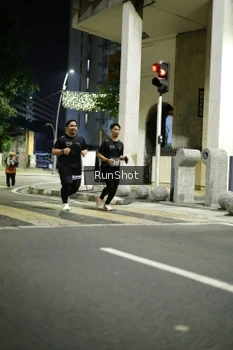 Runner Photo 4291379
