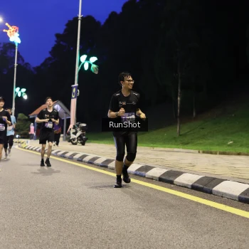 Runner Photo 4291424