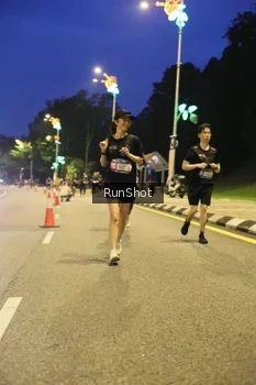 Runner Photo 4291453