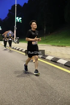 Runner Photo 4291634