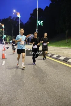 Runner Photo 4291663
