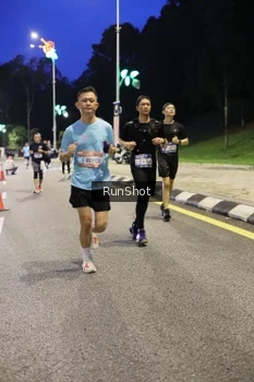Runner Photo 4291668