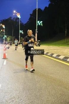 Runner Photo 4291675