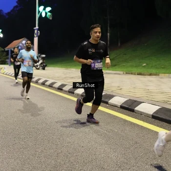 Runner Photo 4291733