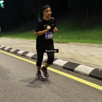 Runner Photo 4291759