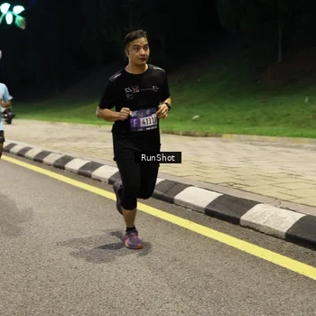 Runner Photo 4291795