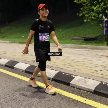 Runner Photo 4292213