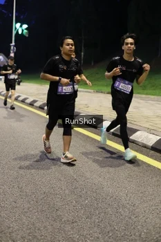 Runner Photo 4292357