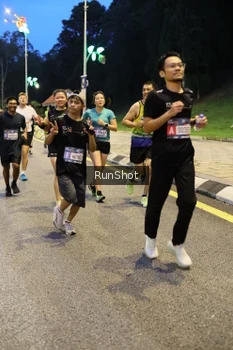 Runner Photo 4292367